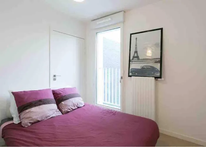 Cozy & Quiet Getaway Just 300M From Paris With Free Private Parking