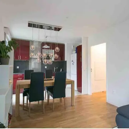 Appartamento Cozy & Quiet Getaway Just 300M From Paris With Free Private Parking Gentilly Esterno foto