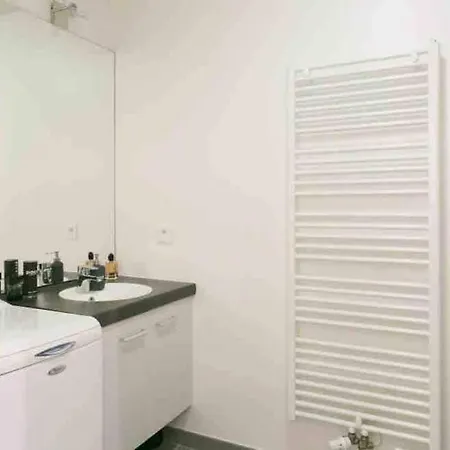 Appartamento Cozy & Quiet Getaway Just 300M From Paris With Free Private Parking Gentilly Esterno foto